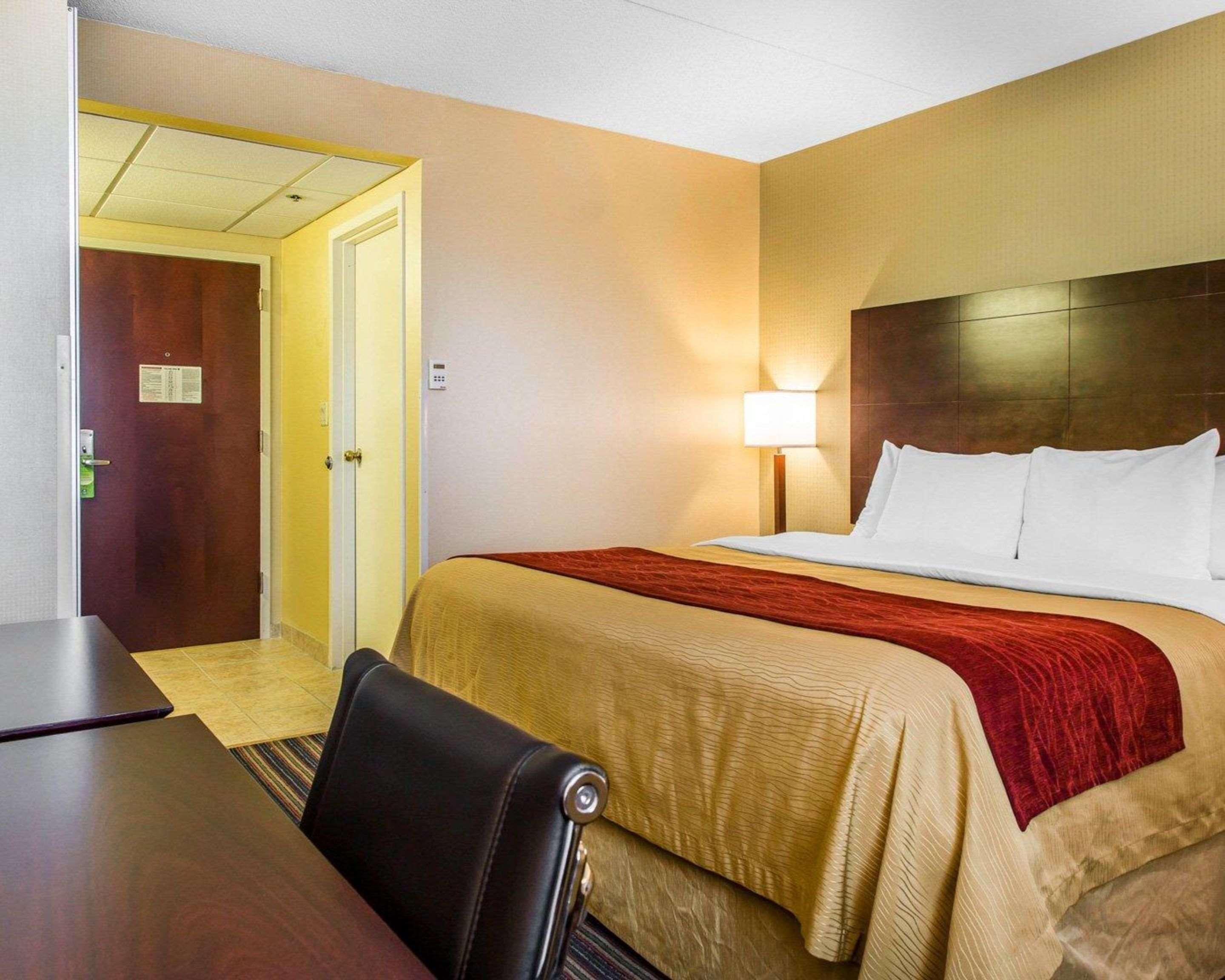 Comfort Inn & Suites East Hartford - Hartford Buitenkant foto