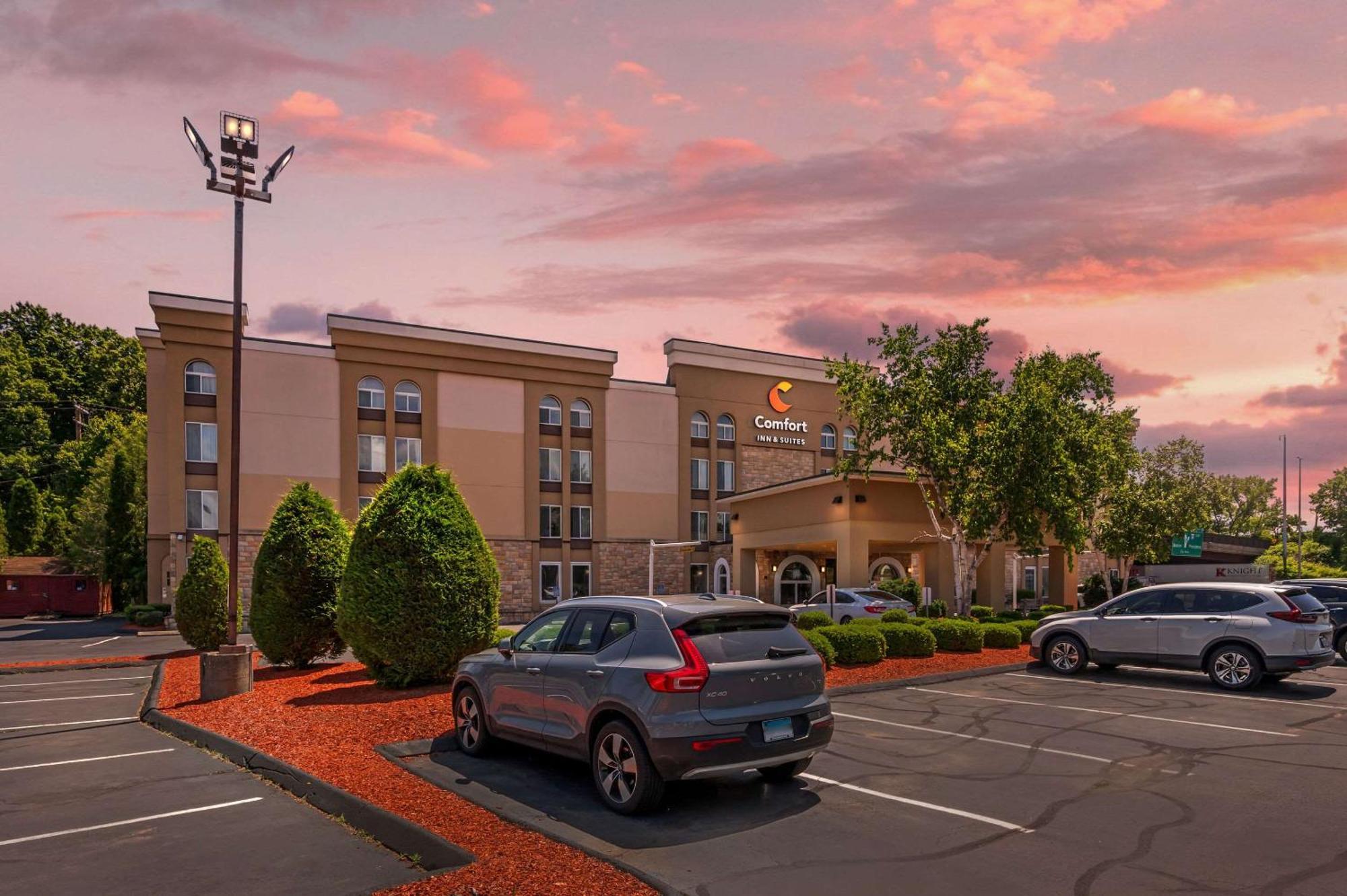 Comfort Inn & Suites East Hartford - Hartford Buitenkant foto